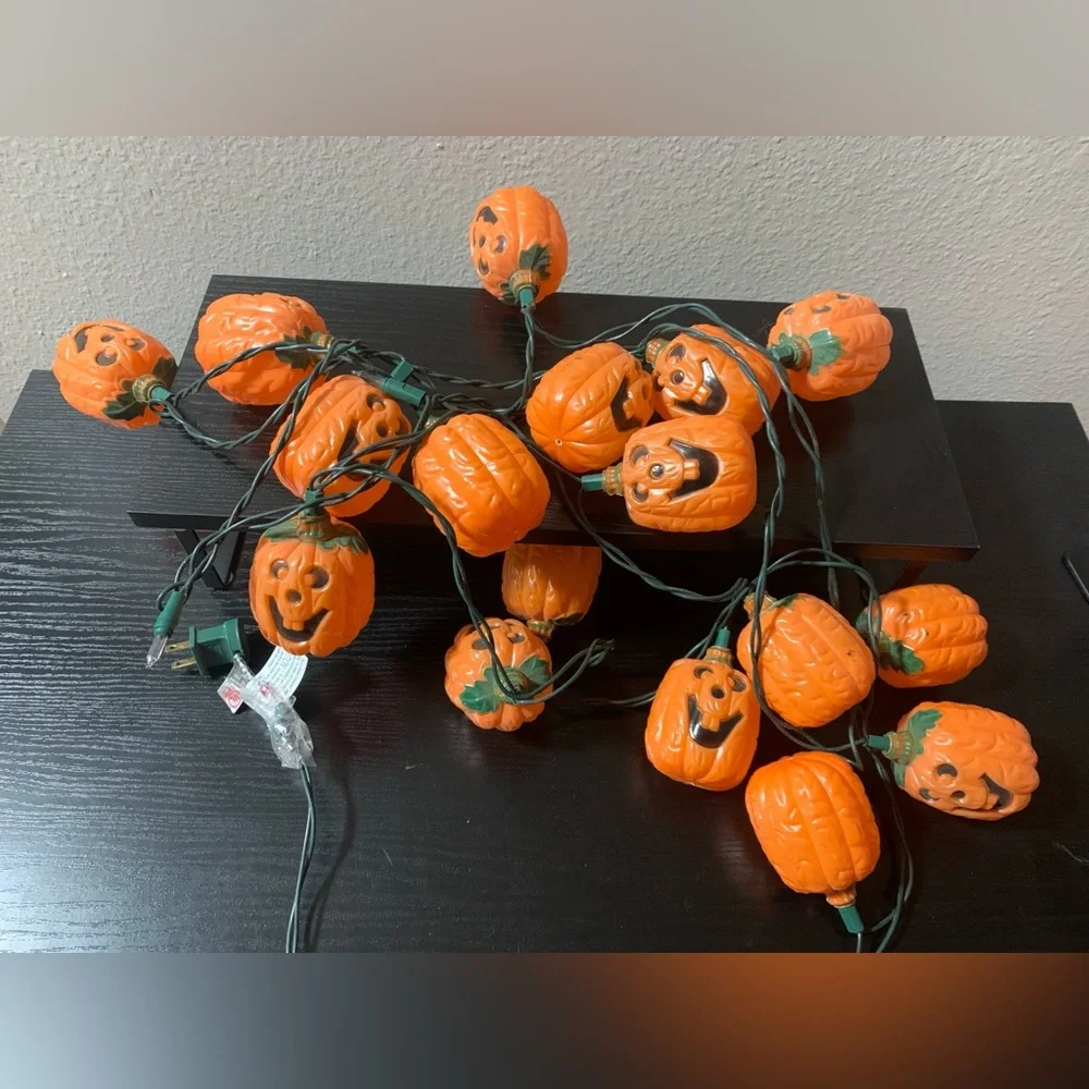 Vintage Blow Mold Halloween Pumpkin Jack O Lantern String Lights Working